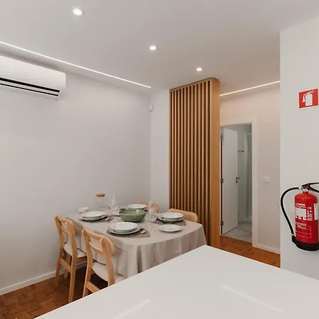 Fernao De Magalhaes Apartamento