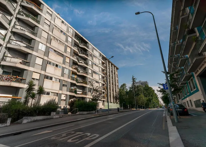 Fernao De Magalhaes *