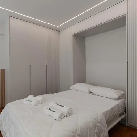 Fernao De Magalhaes Oporto