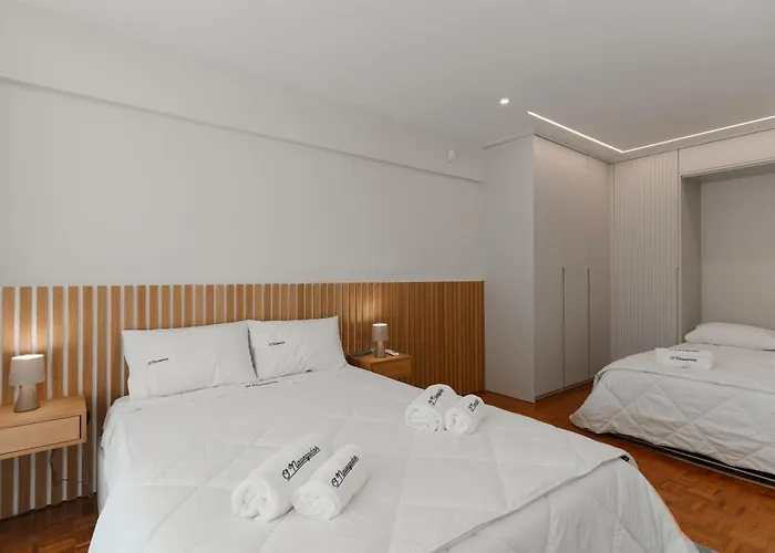 Fernao De Magalhaes Apartment