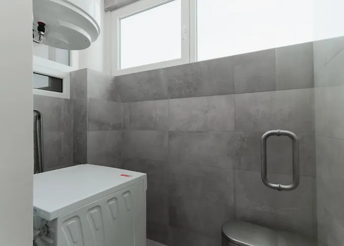 Fernao De Magalhaes Apartment *