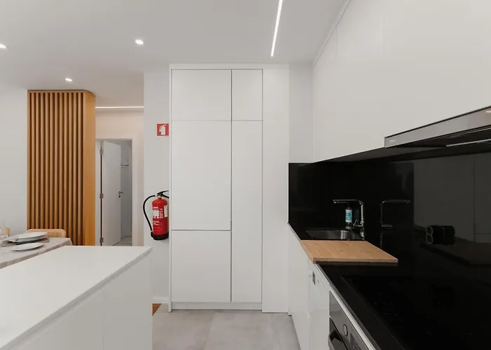 Fernao De Magalhaes *